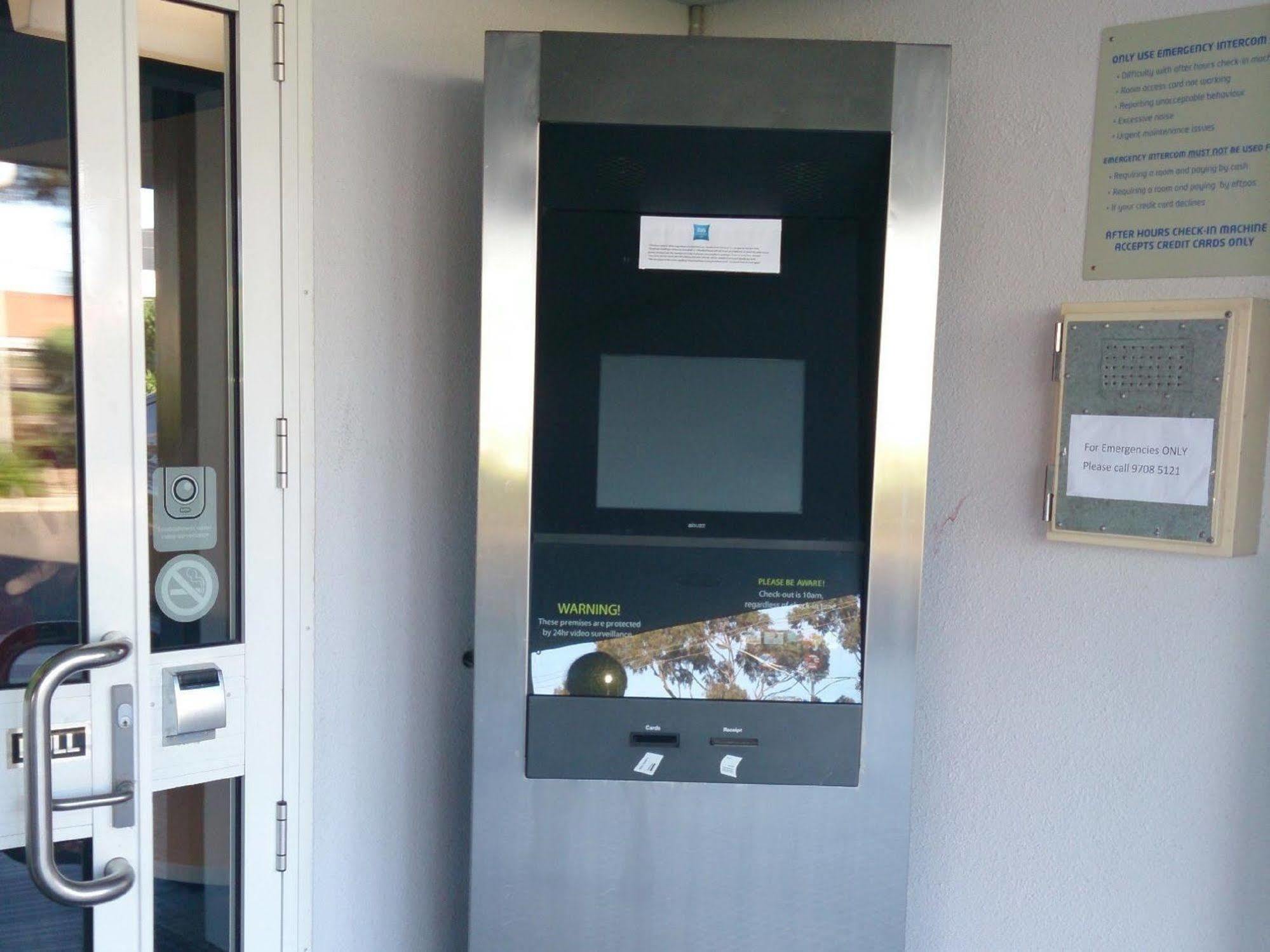 Ibis Budget - Dandenong Exteriör bild
